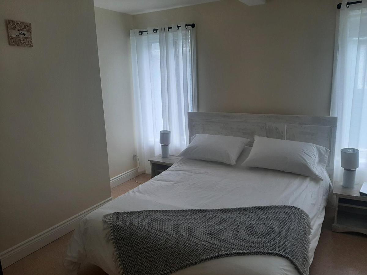 La Maison Aux Camelias Bed and Breakfast Coaticook Εξωτερικό φωτογραφία