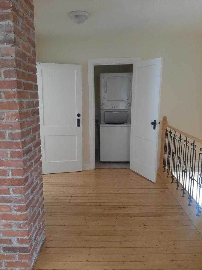 La Maison Aux Camelias Bed and Breakfast Coaticook Εξωτερικό φωτογραφία